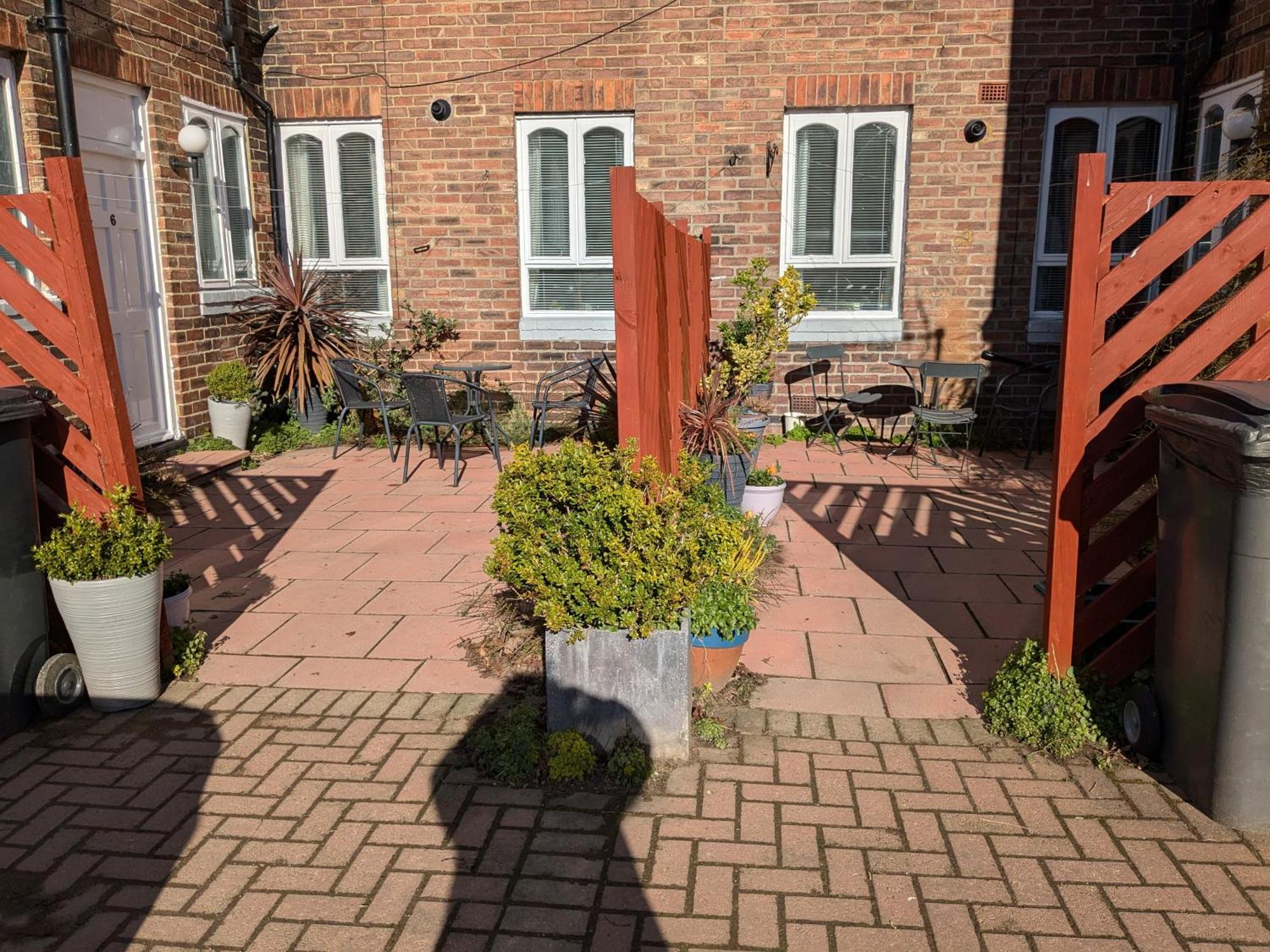 Apartment With Outside Patio And Car Space Durham Buitenkant foto